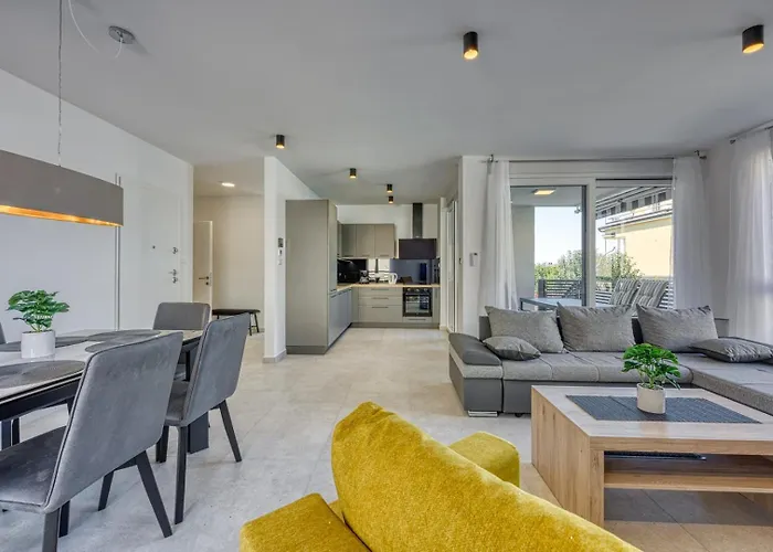 Monika&jozsef Pensión